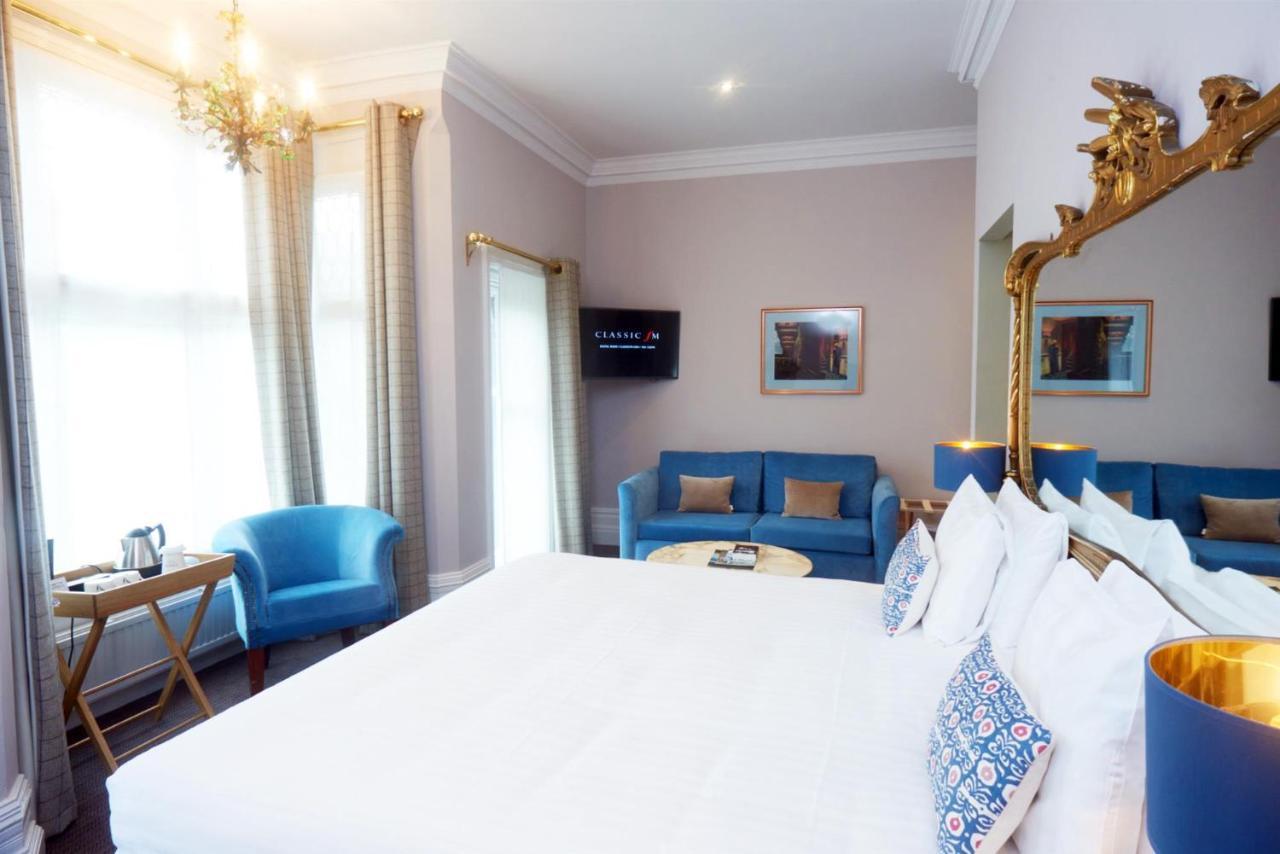 Embankment Hotel Бедфорд Екстер'єр фото