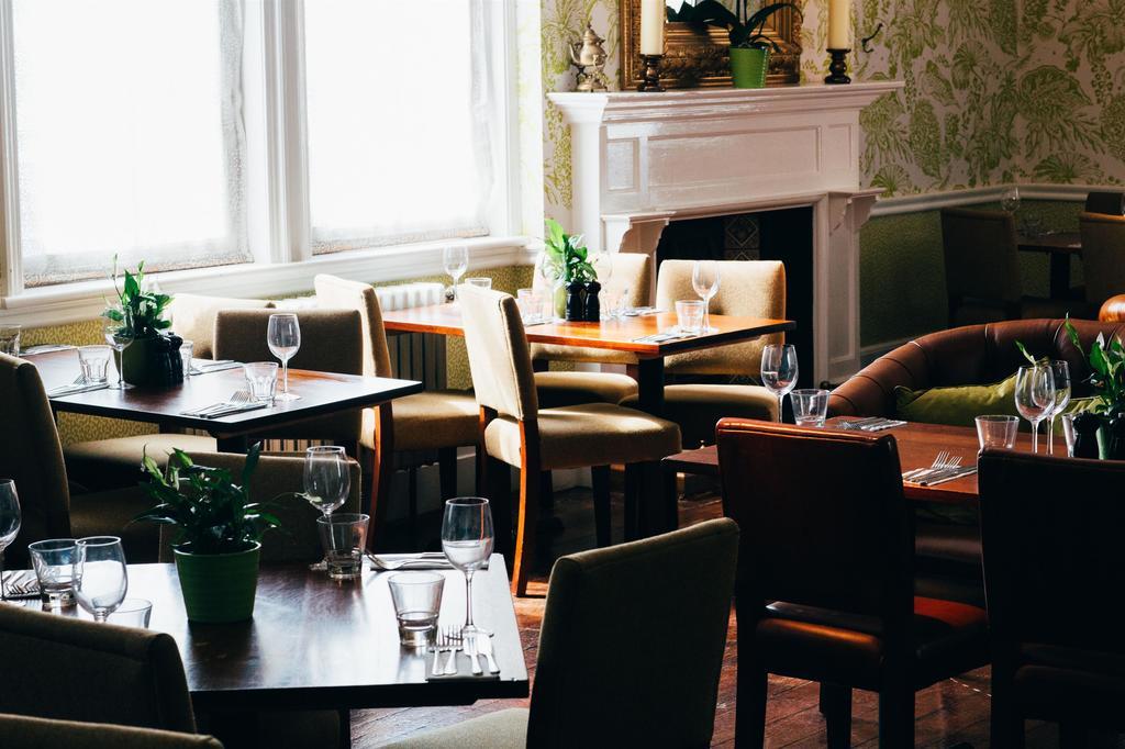 Embankment Hotel Бедфорд Екстер'єр фото
